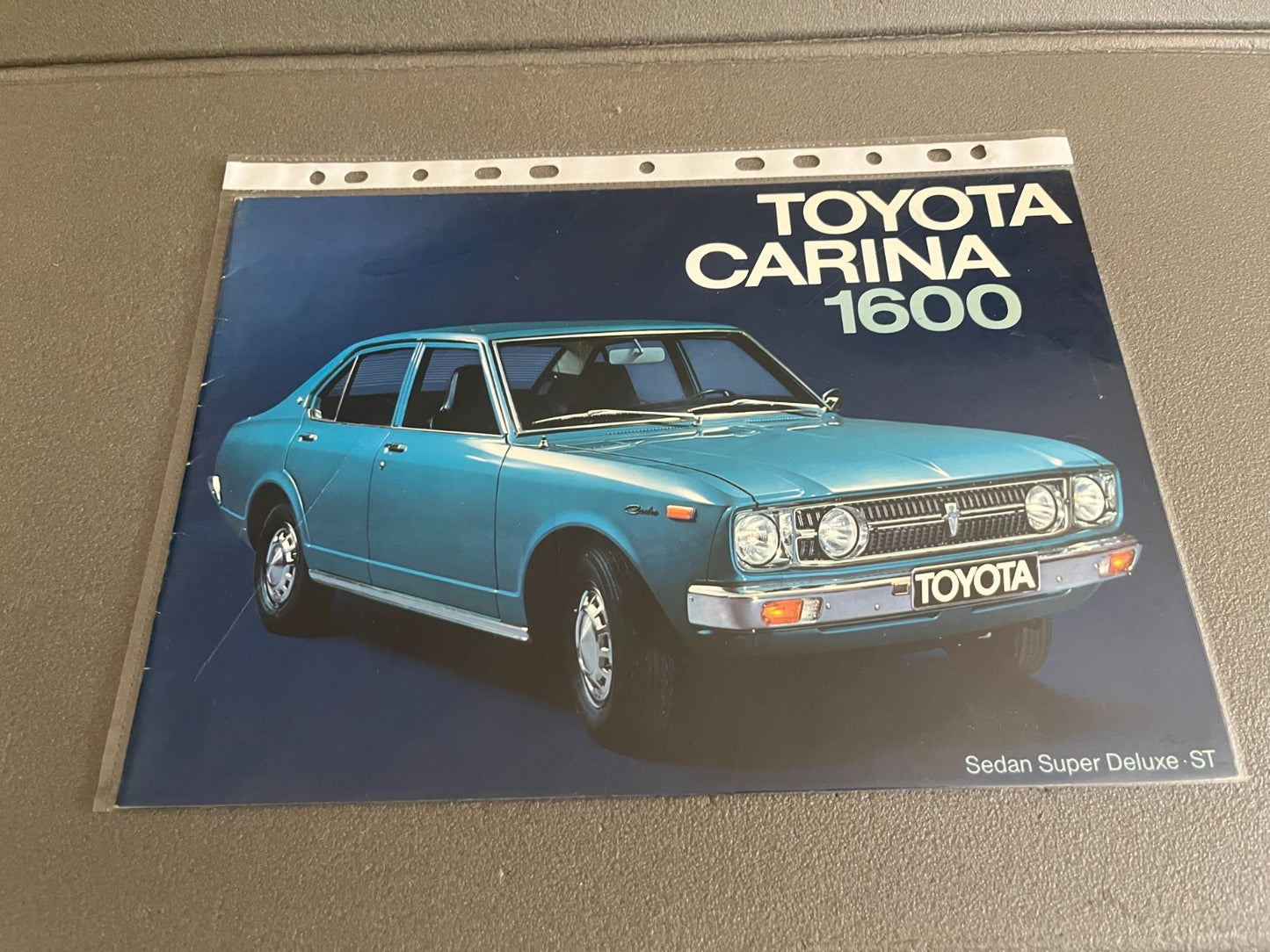 Ancien Dépliant Brochure Documentation Automobile Toyota Carina 1600