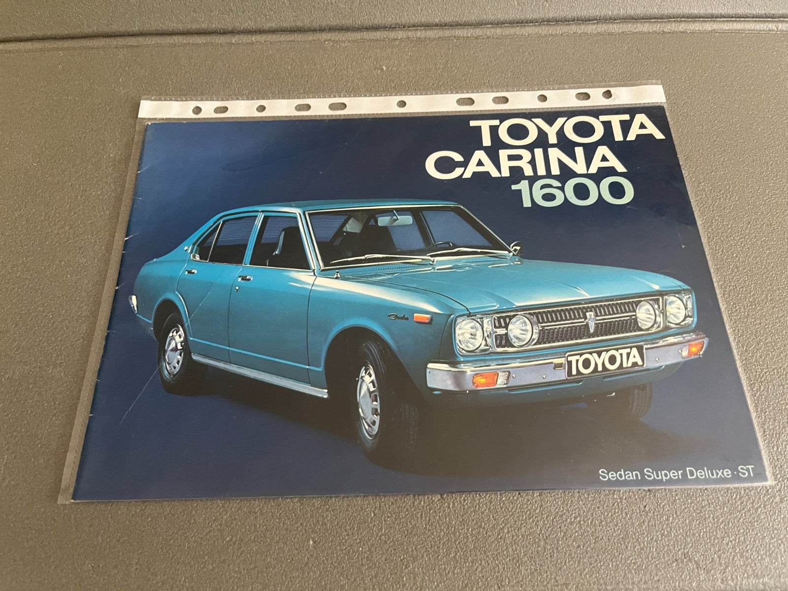 Ancien Dépliant Brochure Documentation Automobile Toyota Carina 1600