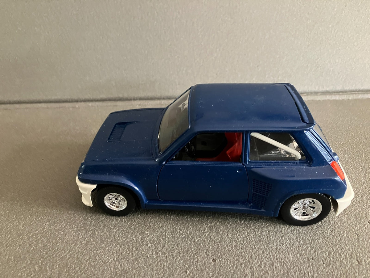 Ancienne Voiture Miniature Renault 5 Turbo Burago Italy  au 1/24