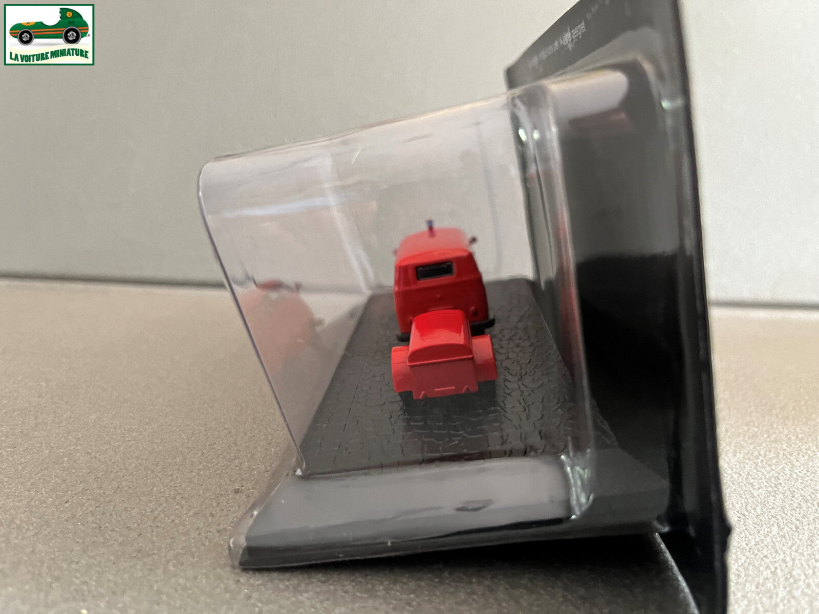 Miniature Voiture Camion de Pompiers Volkswagen T1 Combi DeAgostini au 1/72