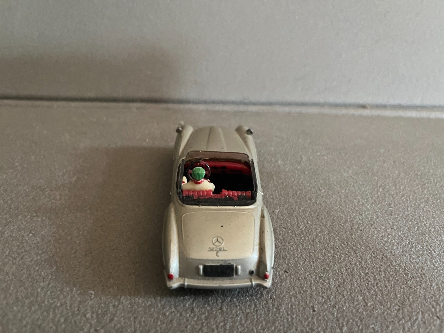 Ancienne Voiture Miniature Mercedes 190 SL Solido Série 100 Fr au 1/43 Modifiée