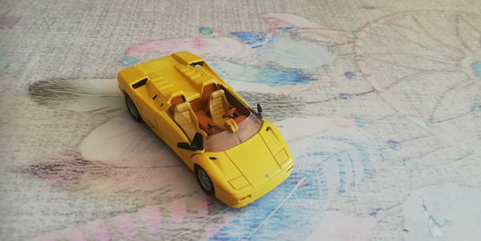 Voiture miniature Lamborghini Diablo Roadster DetailCars au 1/43