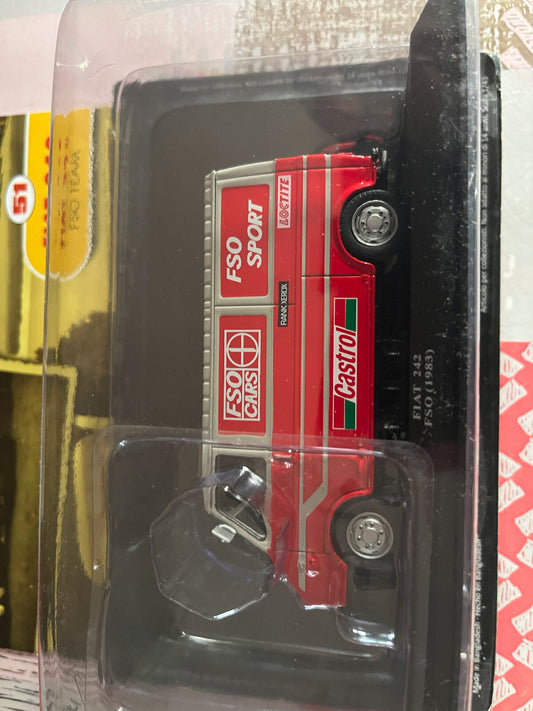 Miniature Camion Voiture Assistance Rallye Fiat 242 FSO Team 1983 1/43