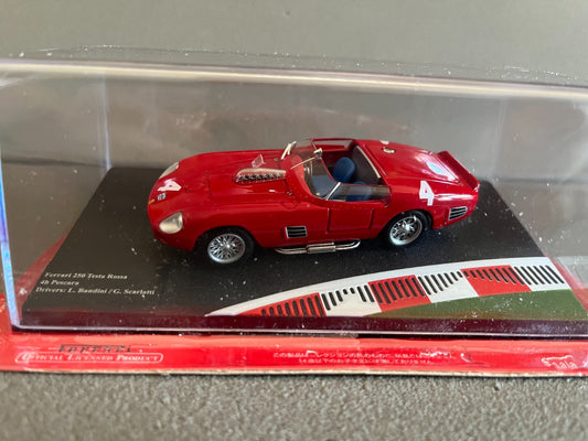 Voiture miniature Collection Ferrari 250 Testa Rossa 4h Pescara 1/43