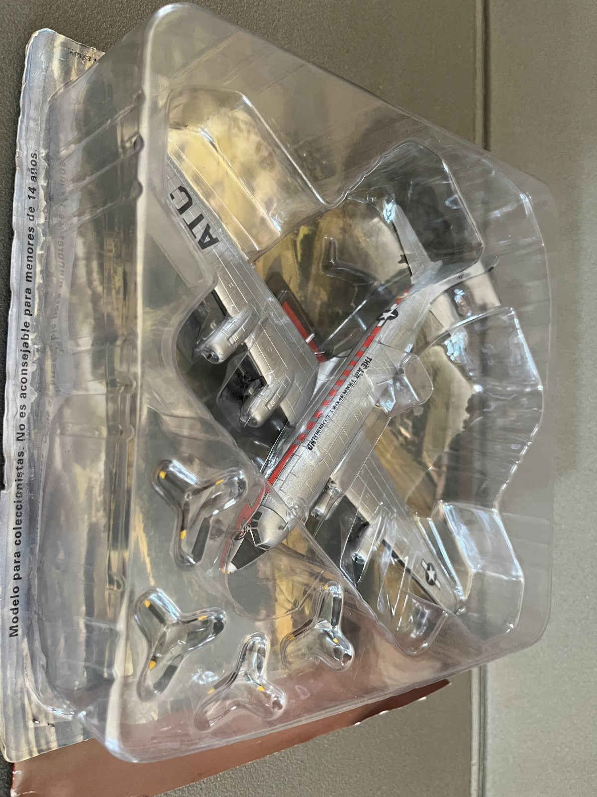 Avion miniature Militaire Bombardier Douglas C-54 Skymaster Altaya 1/72