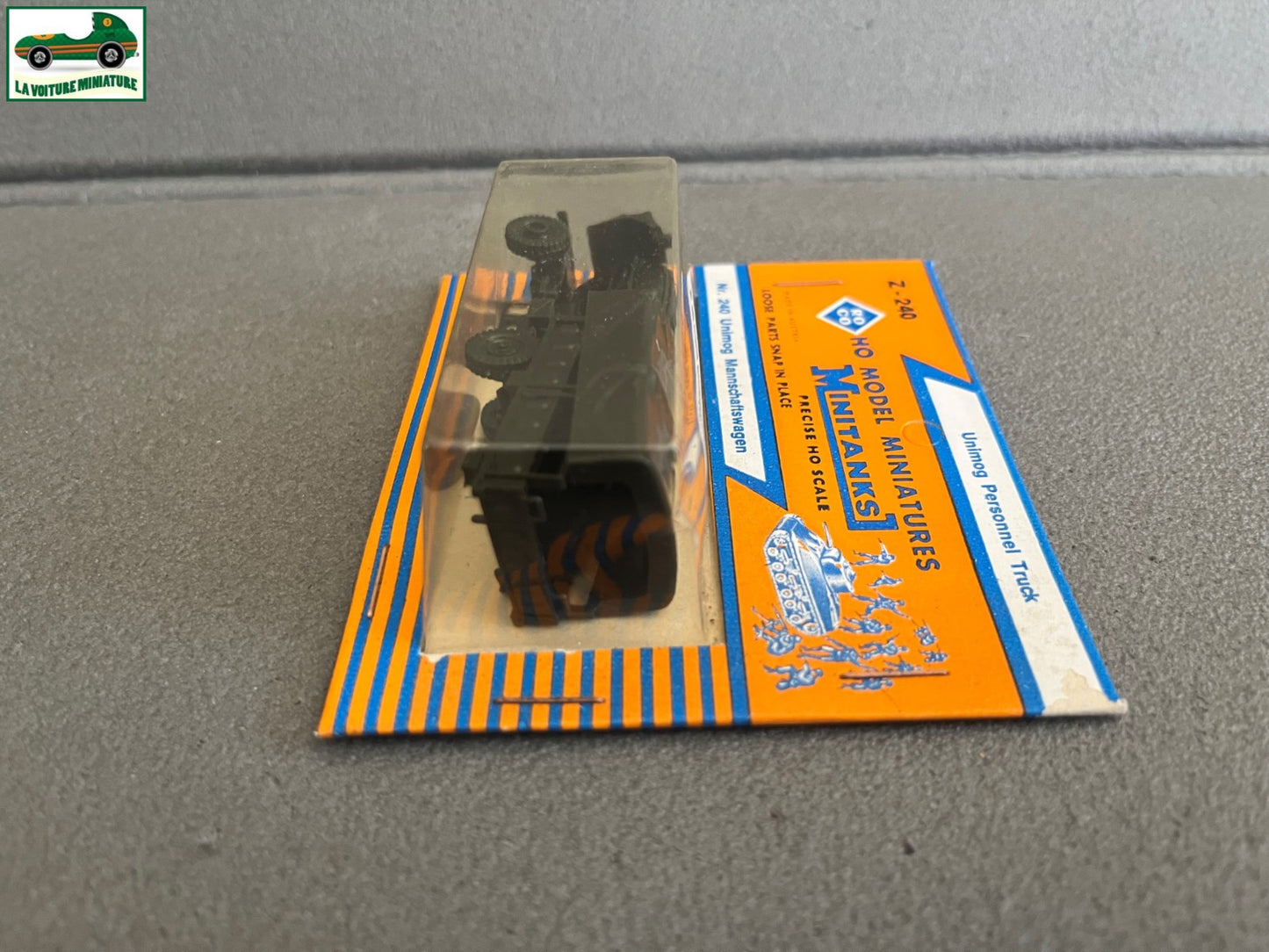 Miniature Engin Militaire Camion Z-240 Unimog Personnel  Roco Minitanks  1/87 HO