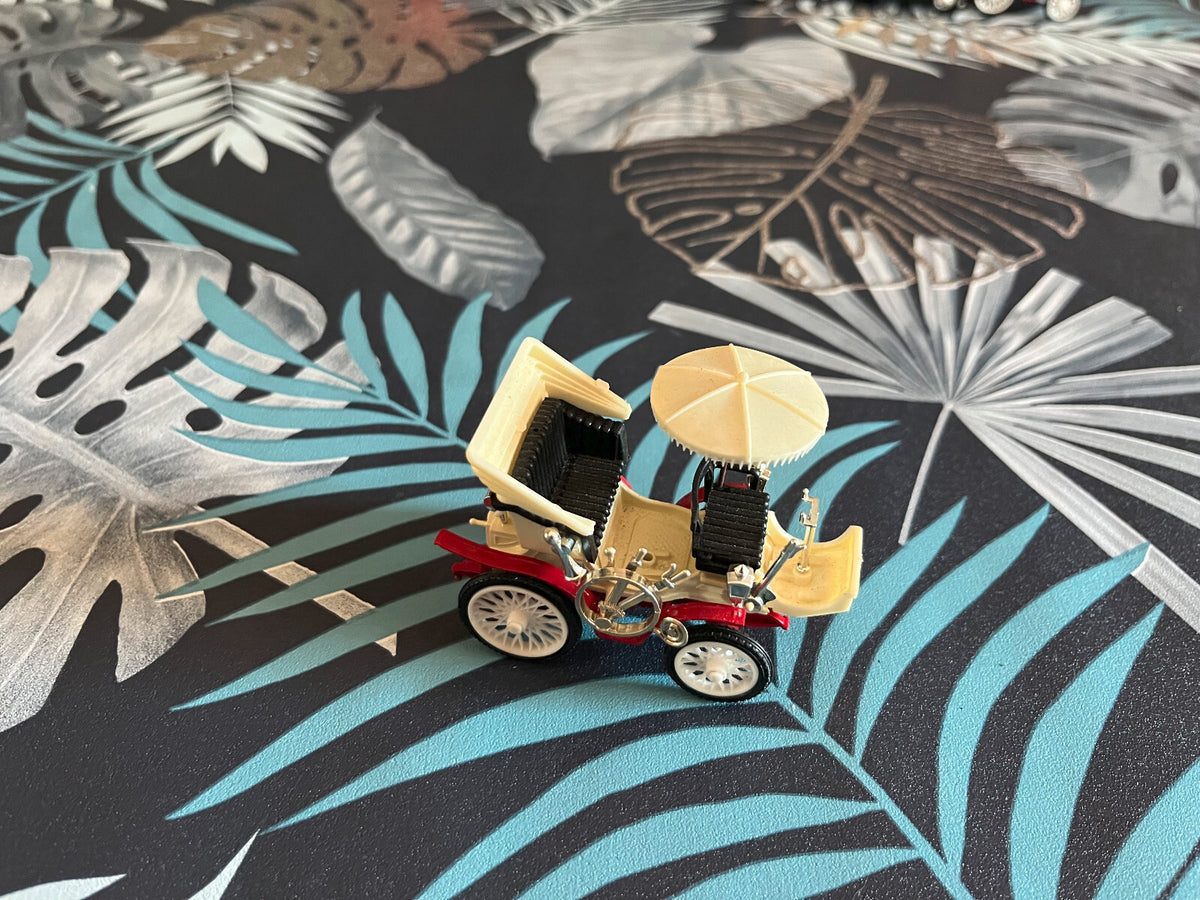 Ancienne Voiture Miniature Peugeot Victoria Safir Mobil France 1/43