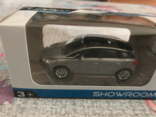 Voiture miniature Citroen DS Norev ShowRoom 3 inches 1/64