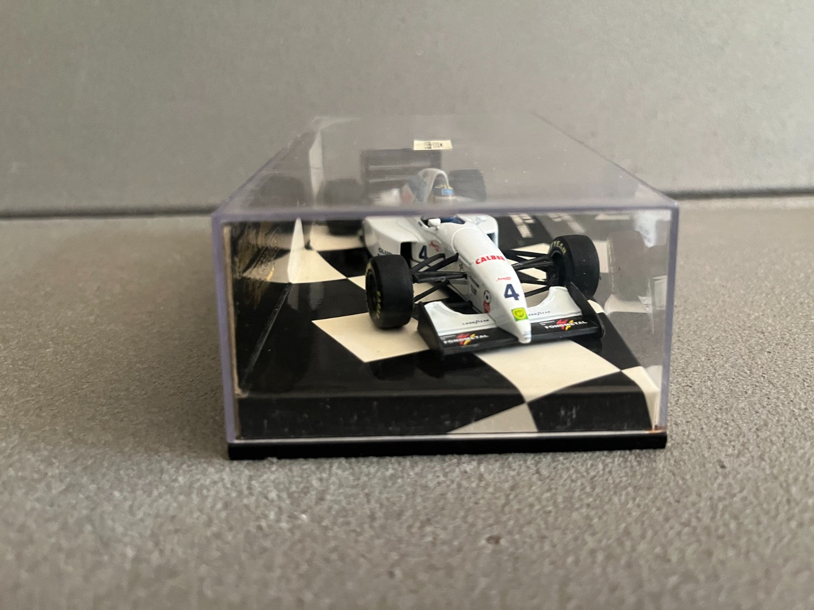 Voiture Miniature Formule 1 F1 Tyrrell Yamaha 022 Blundell Minichamps au 1/43