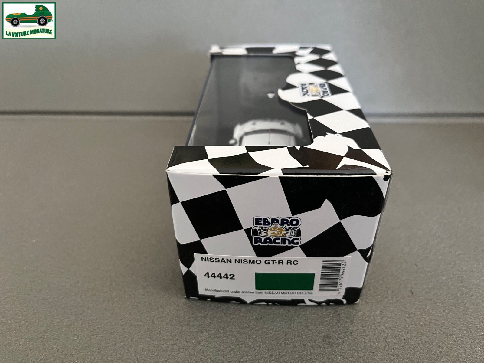 Voiture Miniature Nissan nismo GT-R RC Ebbro au 1/43