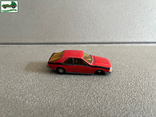 Ancienne Miniature Voiture Renault Fuego Norev Mini Jet 1/64 Epave