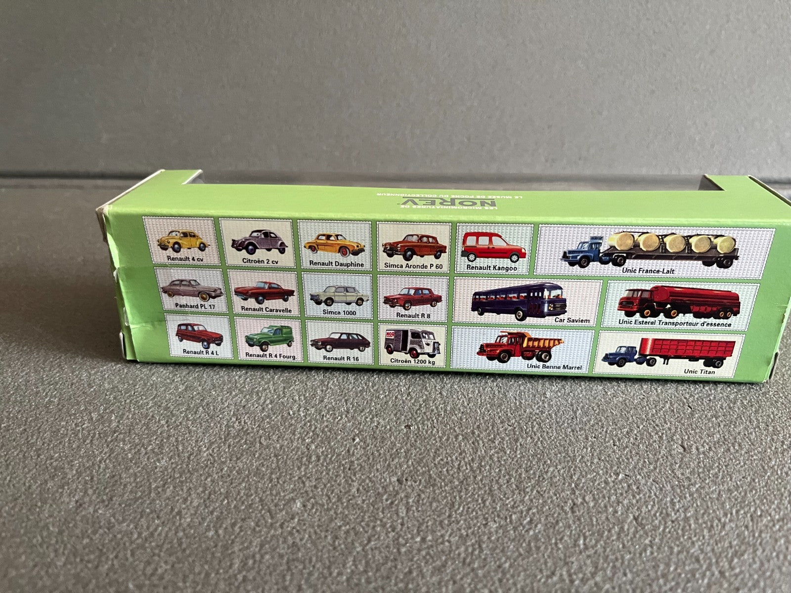 Voiture Miniature Autobus Saviem SC1 Norev HO 1/86 1/87