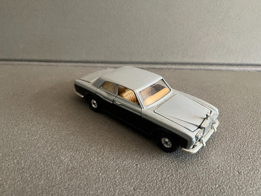 Jouet Ancien Voiture Miniature Rolls Royce Corniche Corgi Gt Britain 1/36