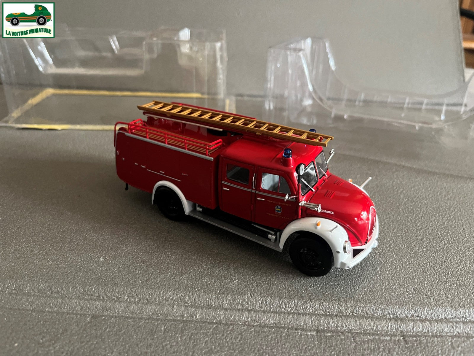 Voiture miniature Camion Pompiers Magirus TLF 15 Hachette au 1/43