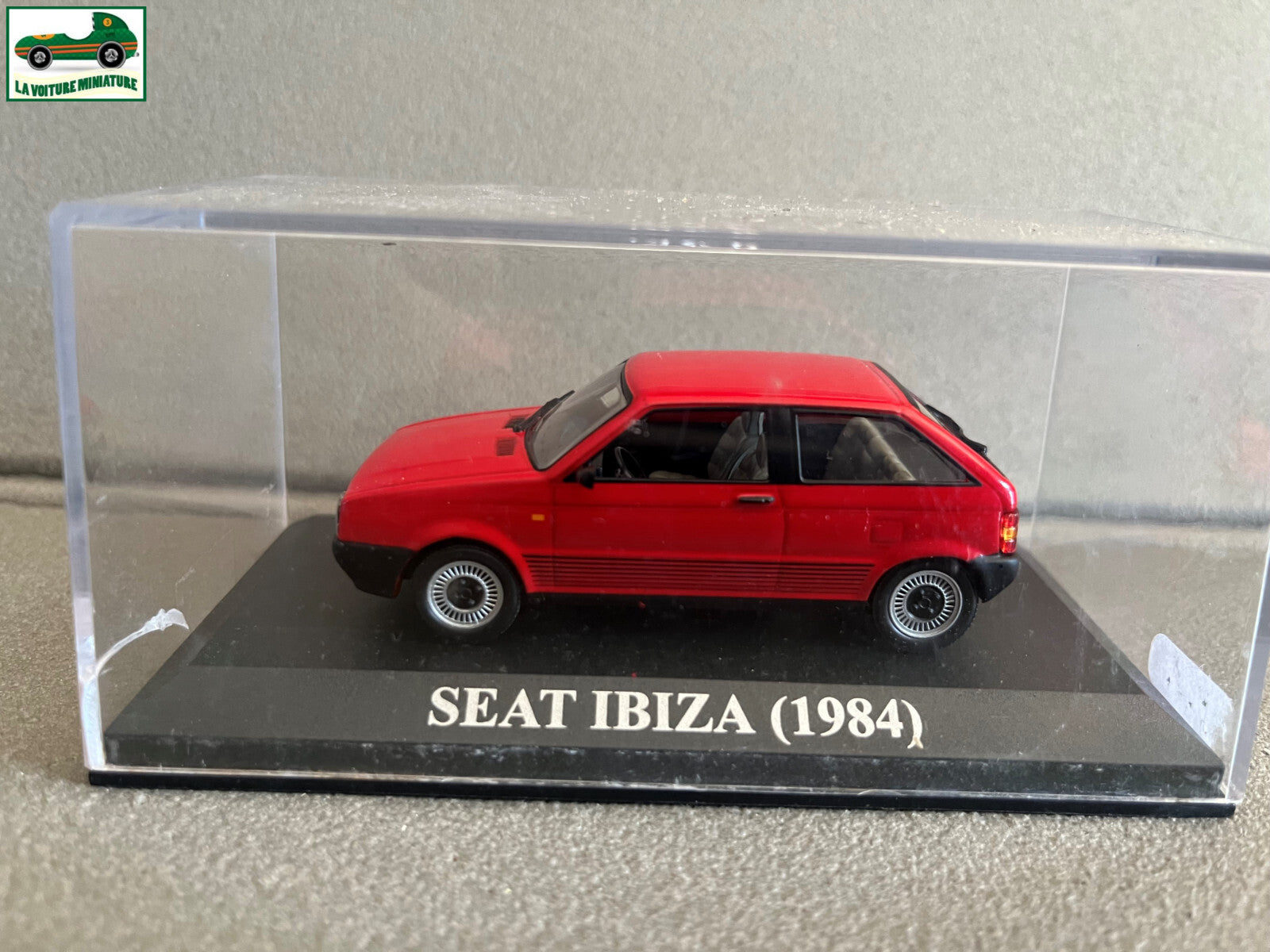 Voiture miniature Seat Ibiza 1984 au 1/43