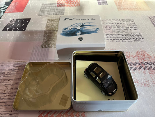 Voiture miniature Coffret Boite Metal Lancia Musa Norev au 1/43