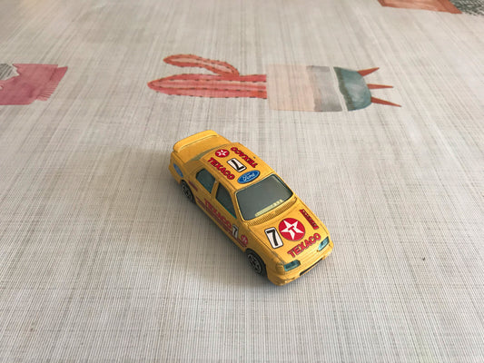 Voiture miniature Ford Sierra Texaco 7 Burago Italy au 1/43