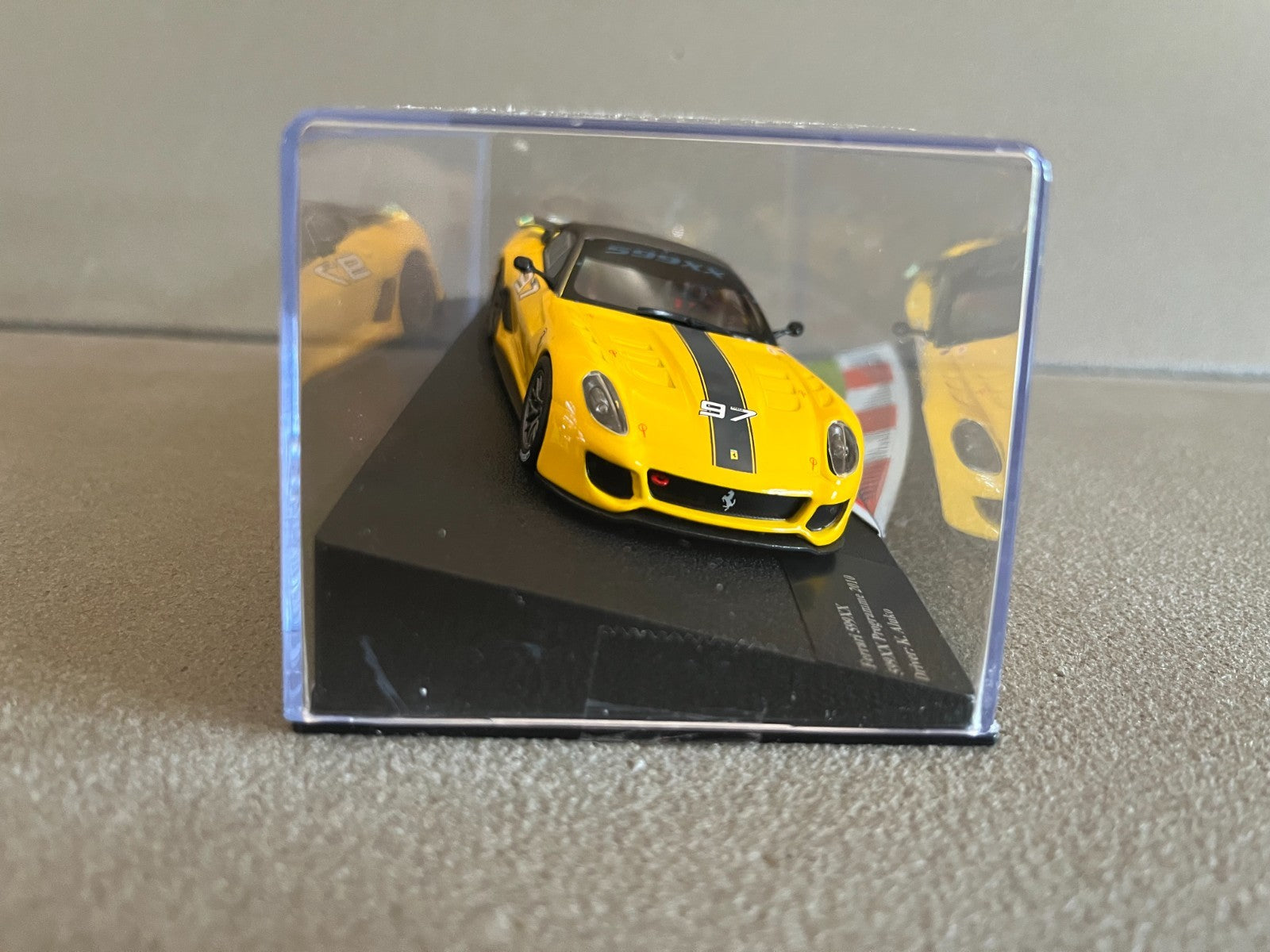 Voiture miniature Collection Ferrari 599XX Programme 2010 au 1/43
