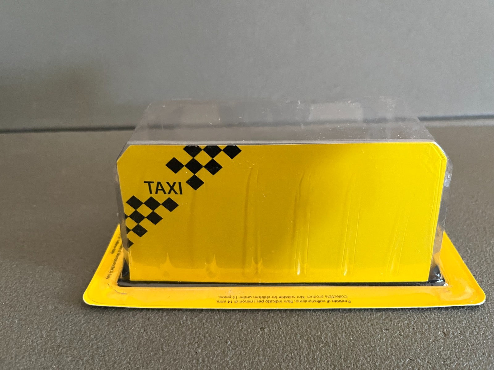 Voiture Miniature Ford Fairlane Havana 1955 Taxi du Monde au 1/43