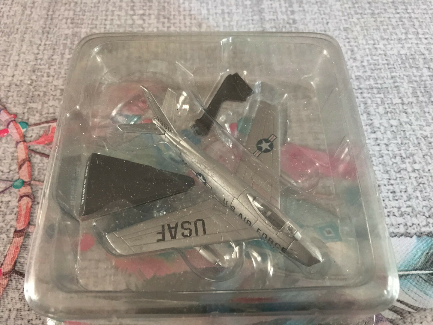Avion miniature Militaire F-86F Sabre 1/110 Delprado
