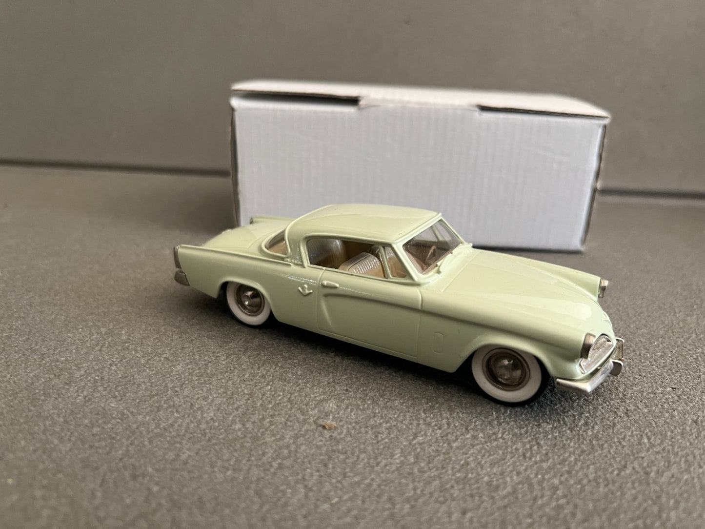 Ancienne Voiture miniature Studebaker Starliner 1953 Brooklin England 1/43