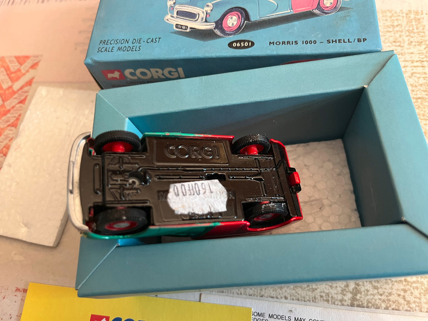 Voiture Miniature Fourgonnette Morris 1000 Shell BP Corgi 1/50