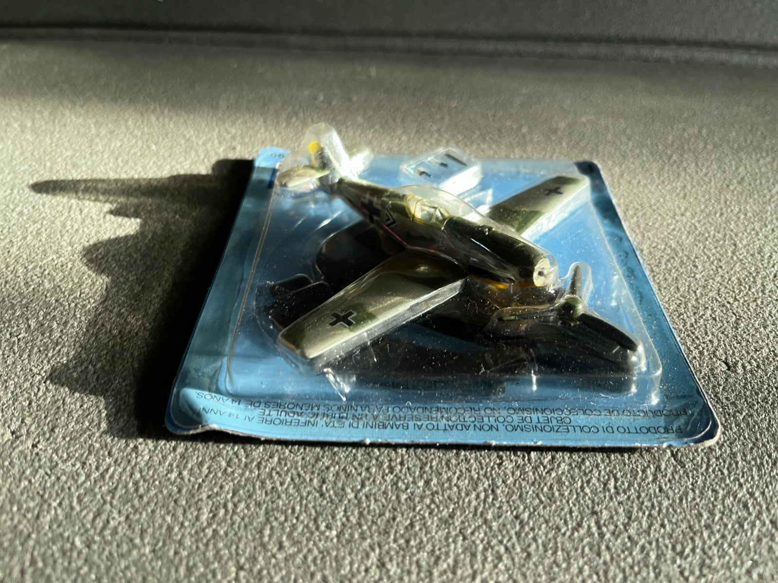 Avion miniature Militaire Bf-109e Fabbri Italeri 1/100