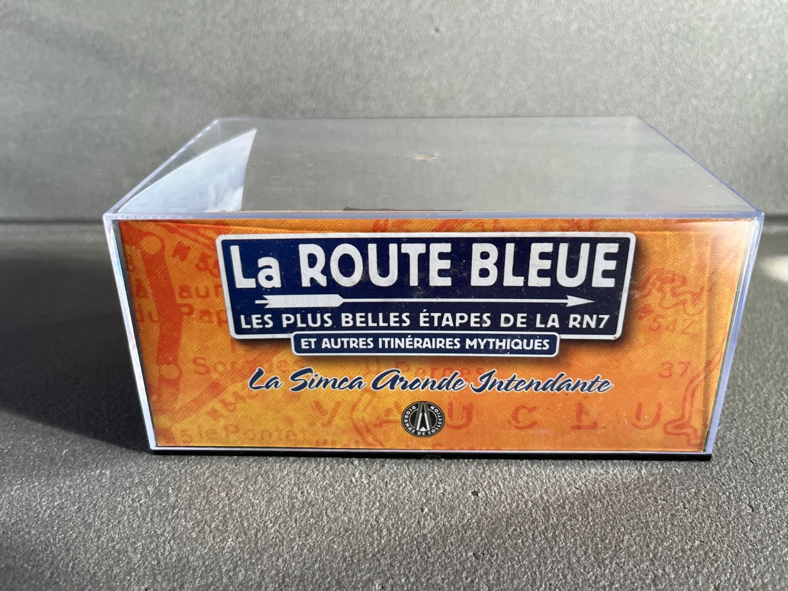 Voiture Miniature Simca Aronde Intendante Etape 2 La Route Bleue RN7 1/43