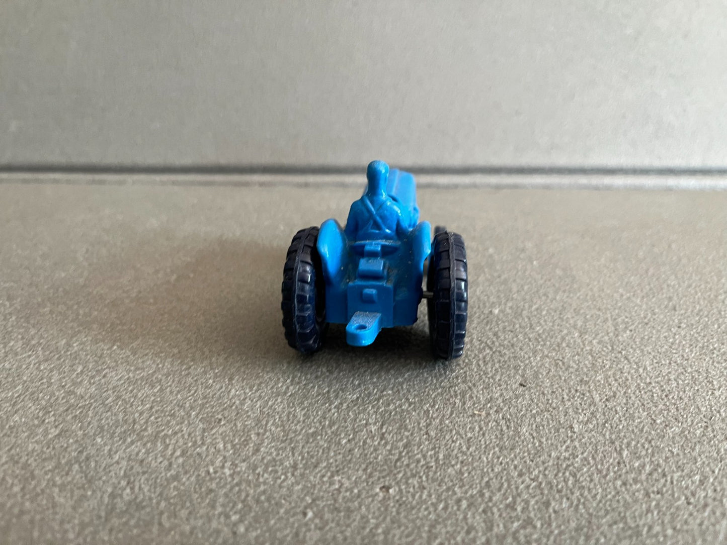Voiture Miniature Ancien Tracteur Agricole Tomte Lardal Norway Plastique Gomme