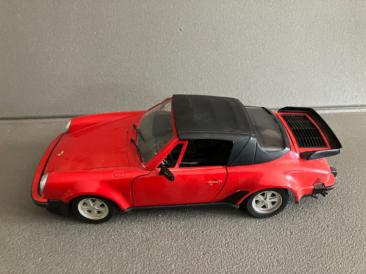 Voiture Miniature Porsche 911 Turbo Polistil Italy au 1/16