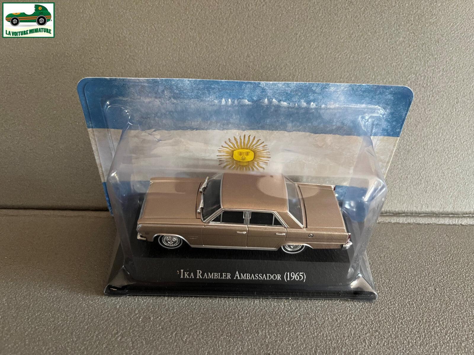Voiture Miniature Ika Rambler Ambassador 1965 Renault 1/43