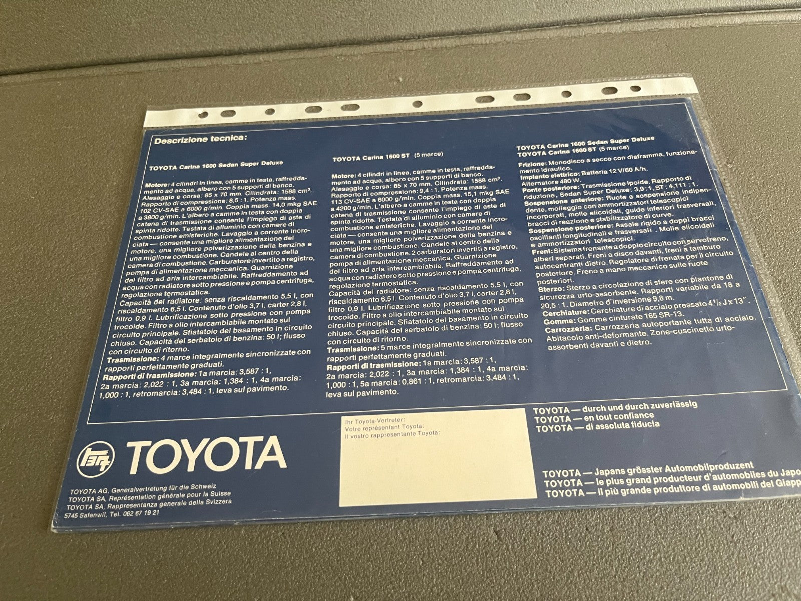 Ancien Dépliant Brochure Documentation Automobile Toyota Carina 1600