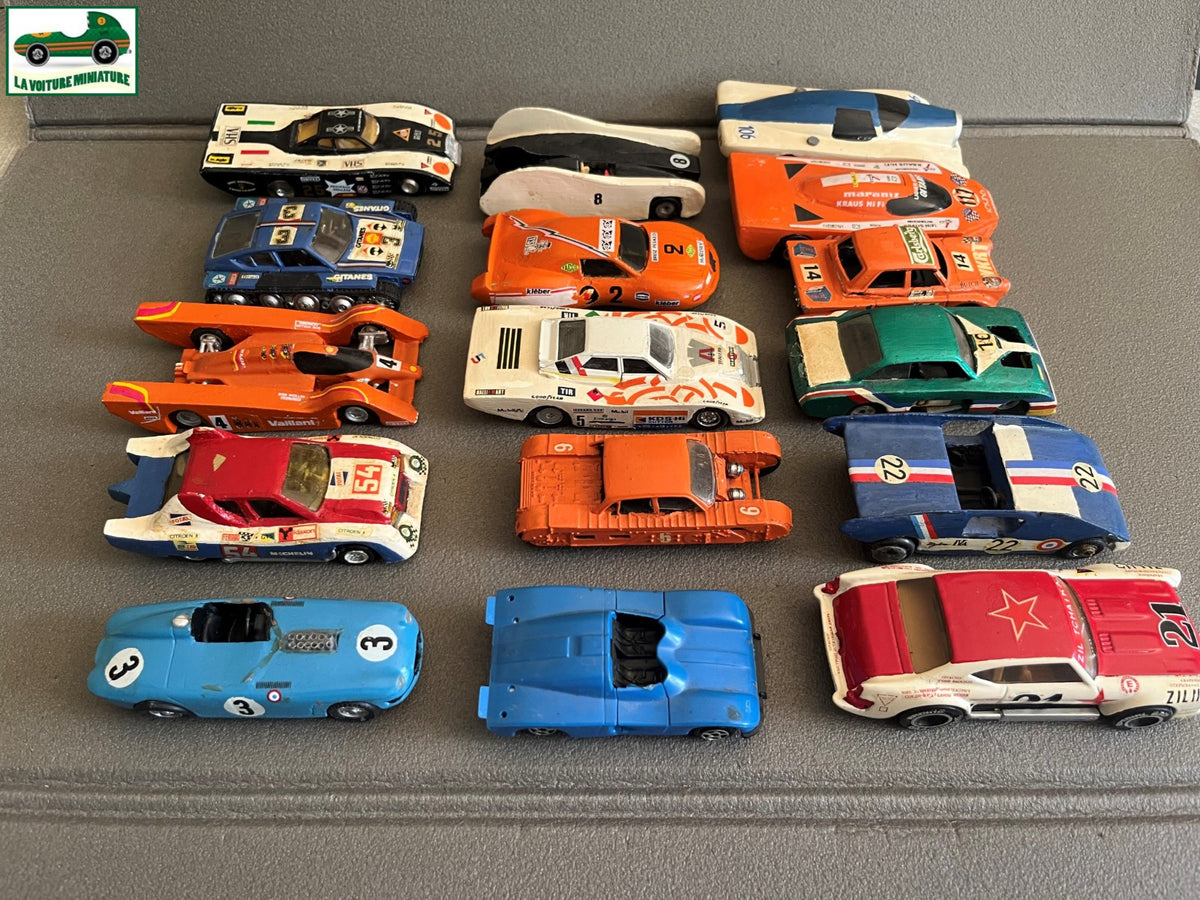 Miniature Lot 16 Voiture Modifiées Repeinte Kit monté  1/43 Défauts Pièces HS