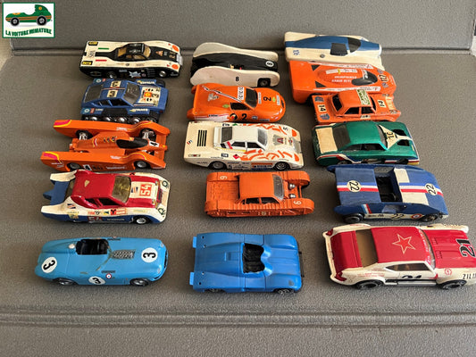 Miniature Lot 16 Voiture Modifiées Repeinte Kit monté  1/43 Défauts Pièces HS