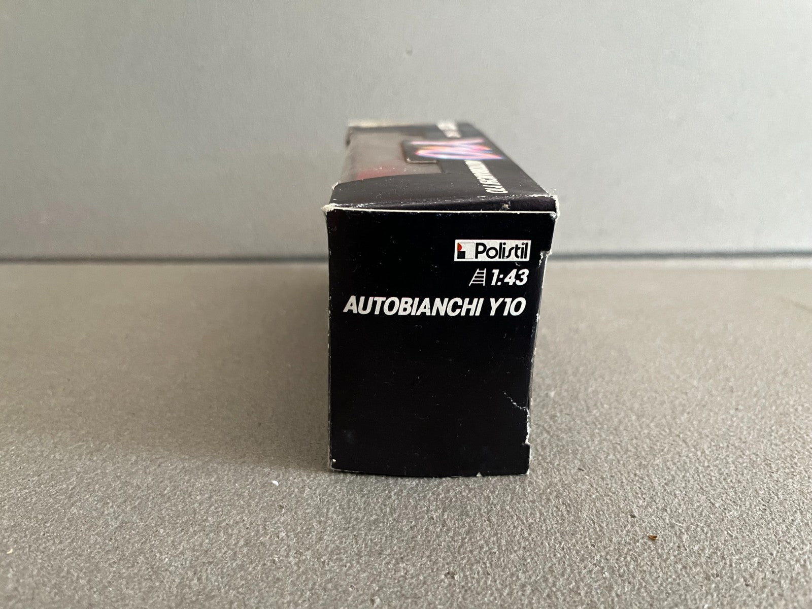 Ancienne Voiture miniature Autobianchi Y10 Polistil Italy au 1/43