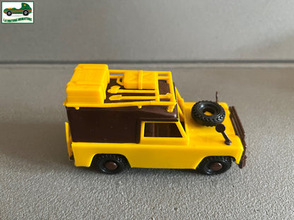 Ancienne Voiture Miniature Plastique 4x4 Land Rover Mob France Epave