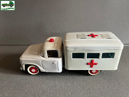 Ancien Jouet Voiture MF716 Ambulance Made in China Tole Metal à Friction