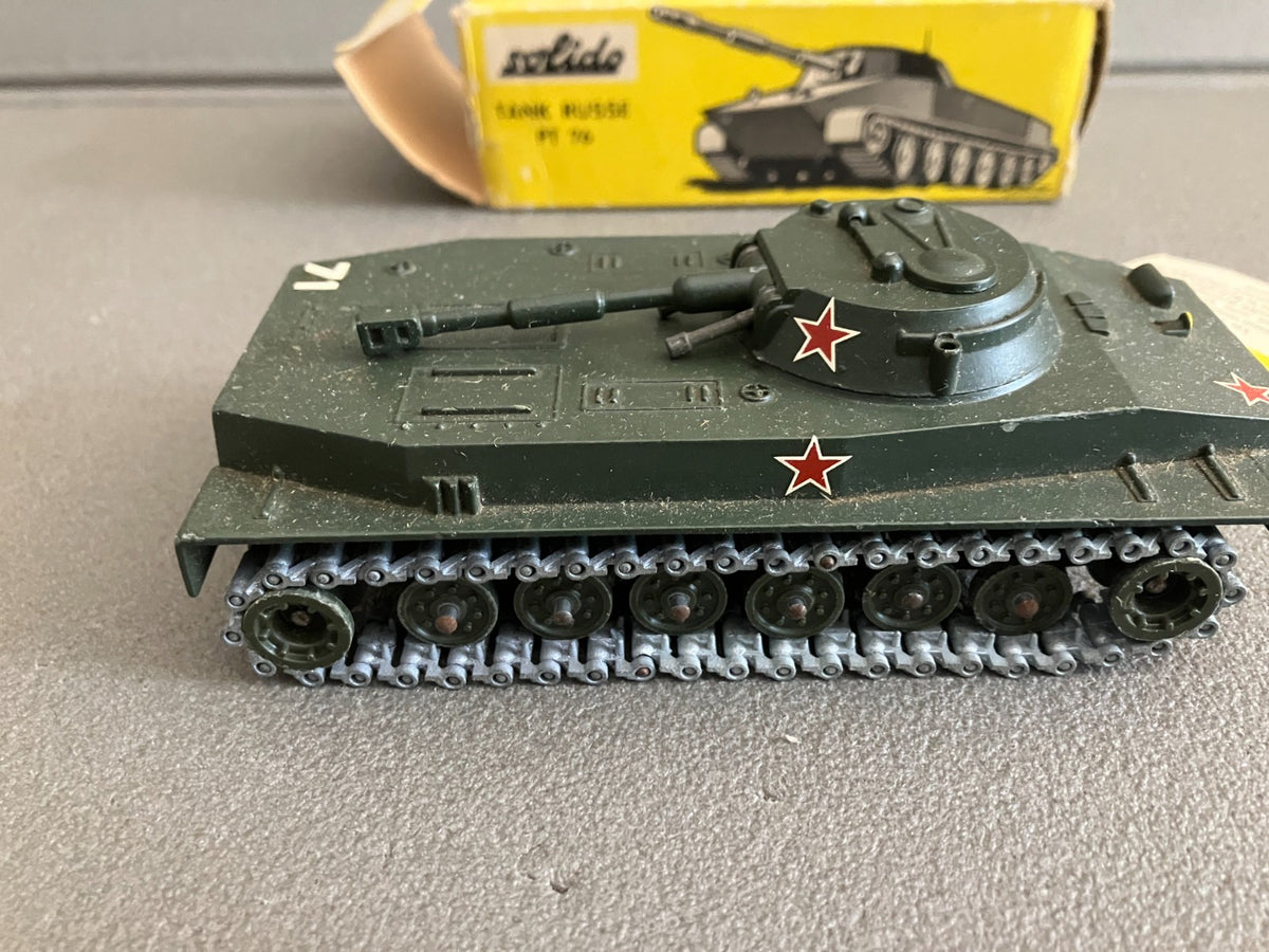 Ancienne Miniature Militaire Blindé Char Tank Russe PT 76 207 Solido France 1/50
