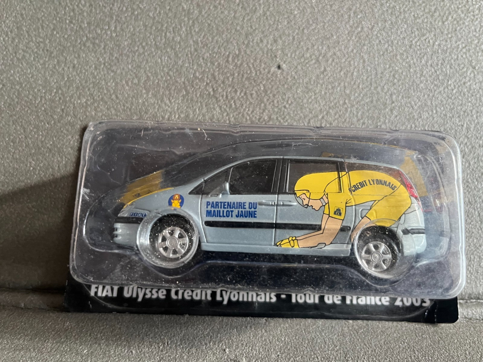 Voiture Miniature Fiat Ulysse Credit Lyonnais 2003 Tour de France Norev au 1/43