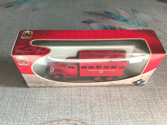 Voiture Miniature Pompiers Camion 3164 GMC PC Solido TonerGam 1/50