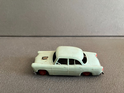 Ancienne Voiture Miniature Simca Ariane Norev Plastique France Epave