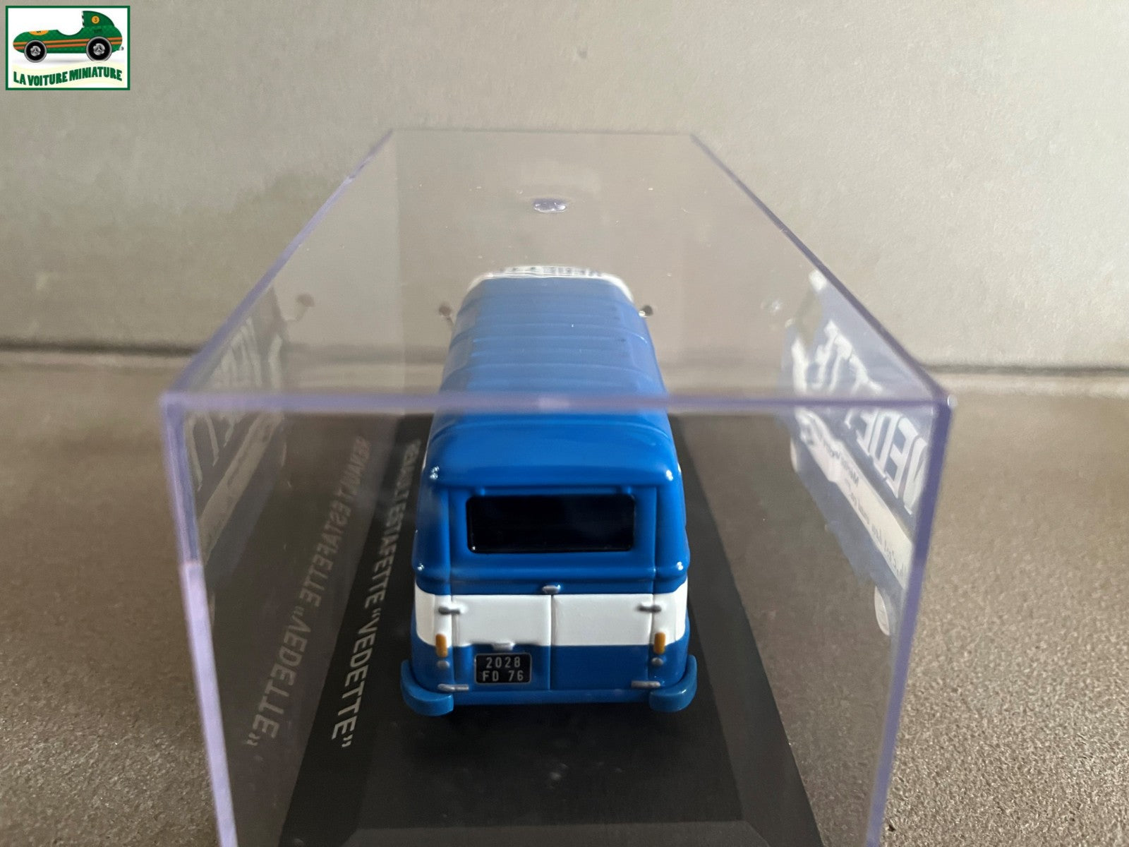 Voiture Miniature Camion Publicitaire Renault Estafette Vedette au 1/43