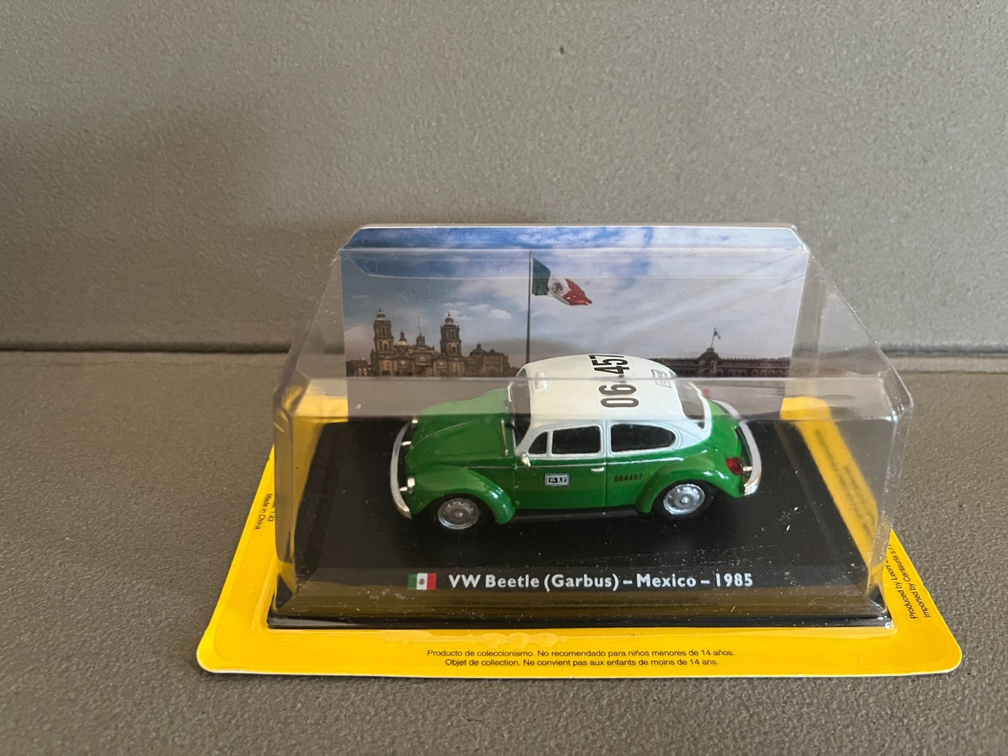 Voiture Miniature Volkswagen VW Beetle Garbus Mexico 1985 Taxi du Monde au 1/43