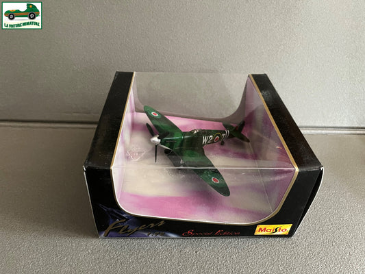 Avion miniature Militaire WWII Maisto Flyers 1/72
