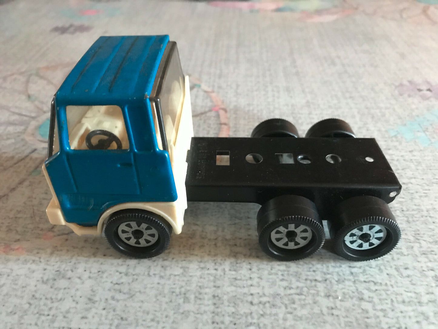 Voiture Miniature Ancien Jouet Fer Metal Plastique Camion Joustra Made in France