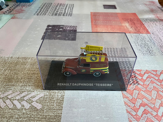 Voiture miniature Renault Dauphinoise Teisseire au 1/43