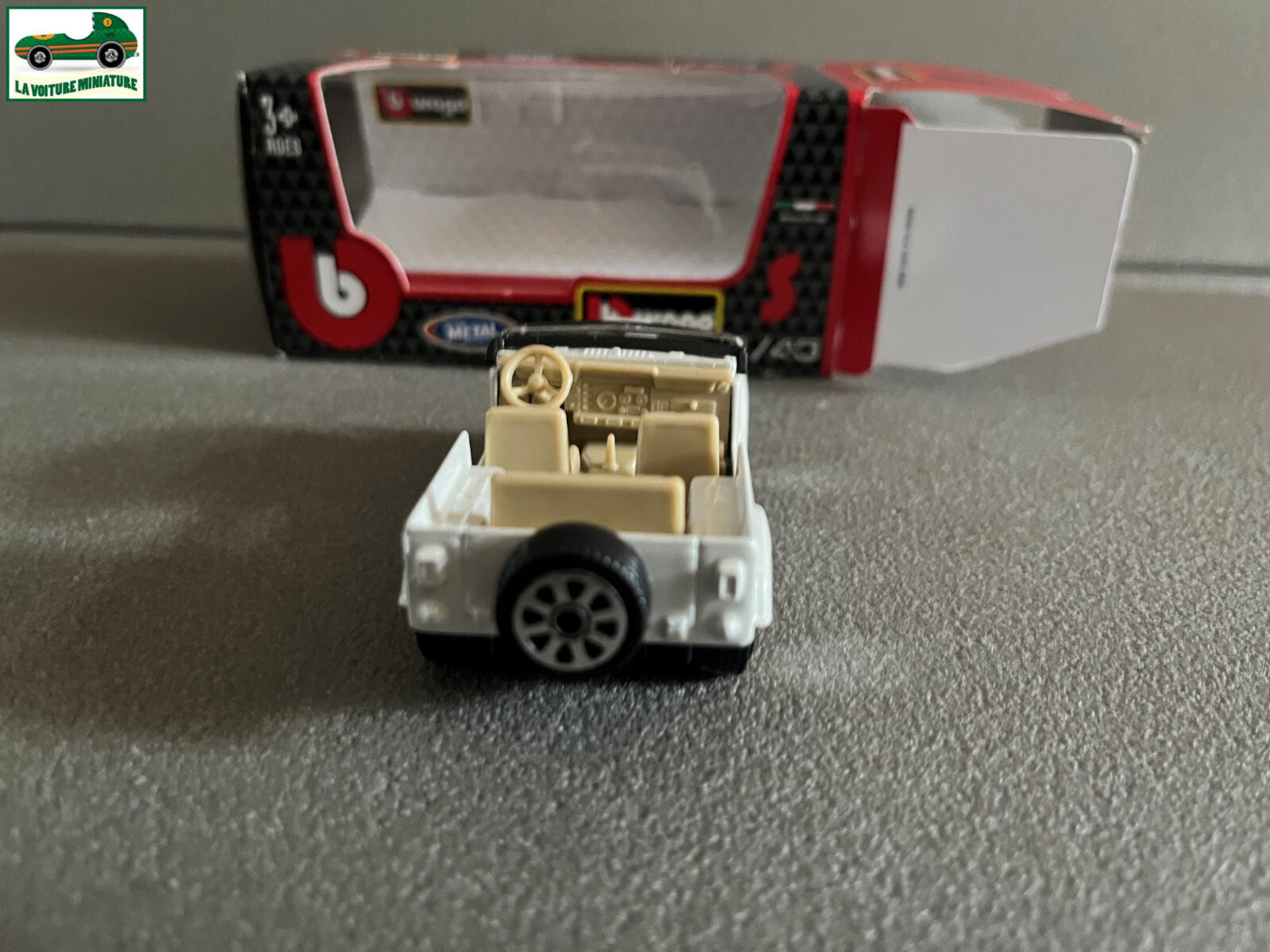 Voiture Miniature Jeep Wrangler Burago au 1/43