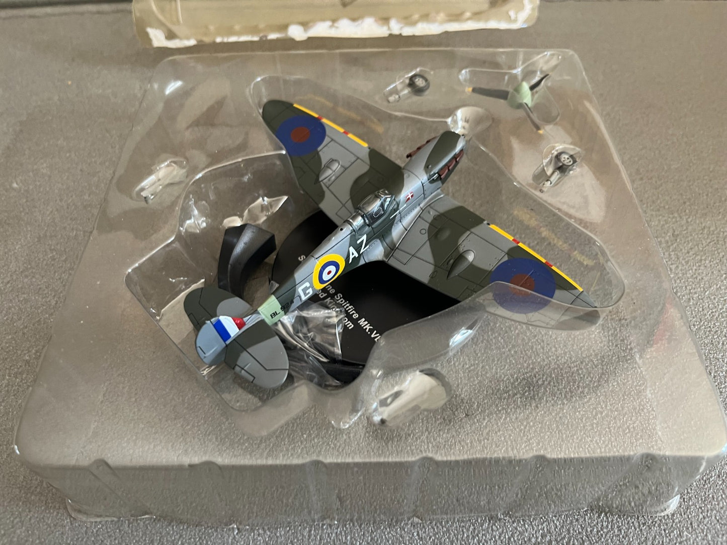 Avion miniature Militaire 2e Guerre Supermarine Spitfire Mk Vb Altaya 1/72