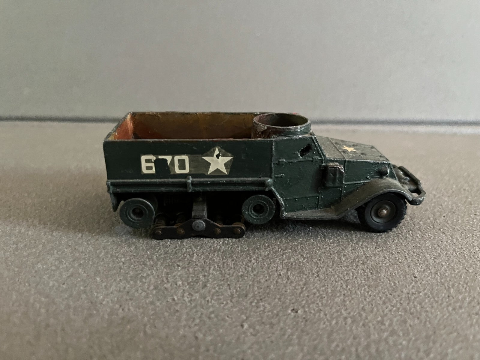 Ancienne Miniature Militaire Blindé Half Track  Dinky Toys Meccano France Epave