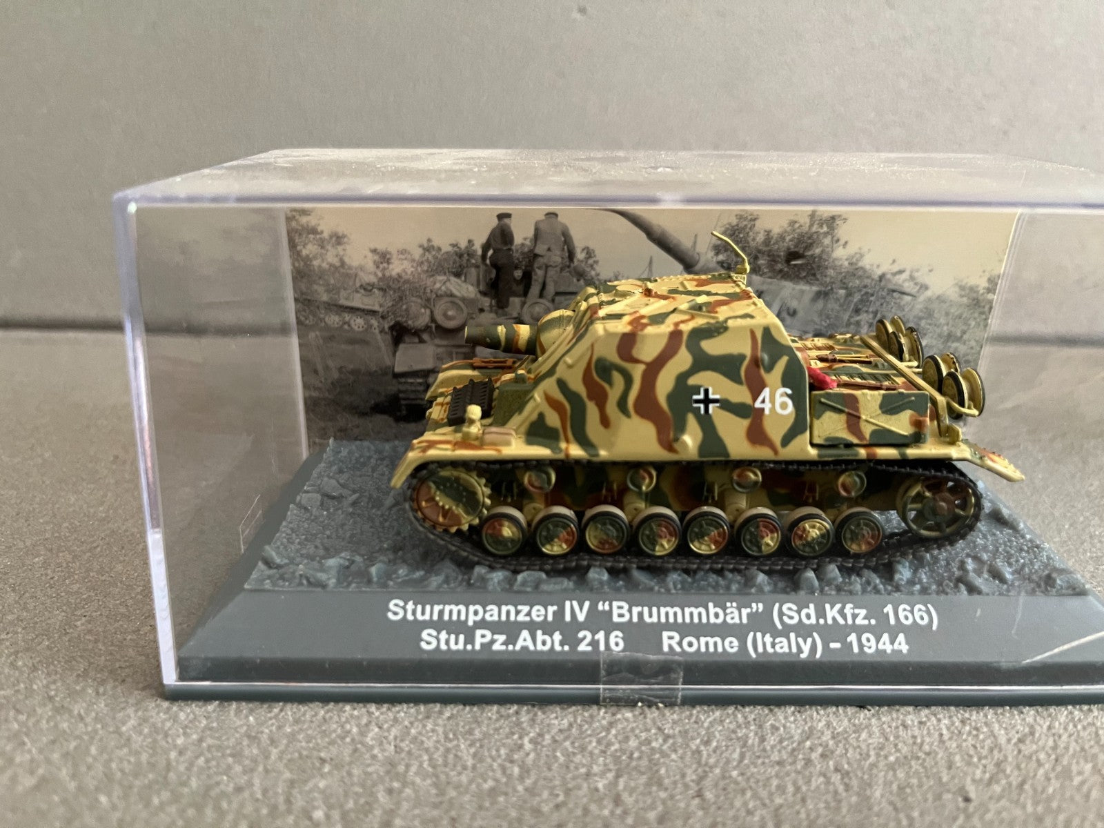 Miniature Militaire Char Tank Blindé Sturmpanzer IV Brummbar Altaya 1/72